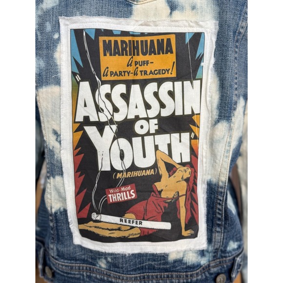 Large Distressed Denim Jacket | Vintage Anti-Weed Propaganda Patch | One of One - Picture 3 of 7